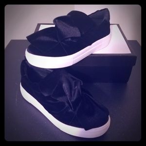 J/SLIDES NYC; Black Velvet Slip-On Sneakers; Bow Detail; Size 8 (Women's); NIB